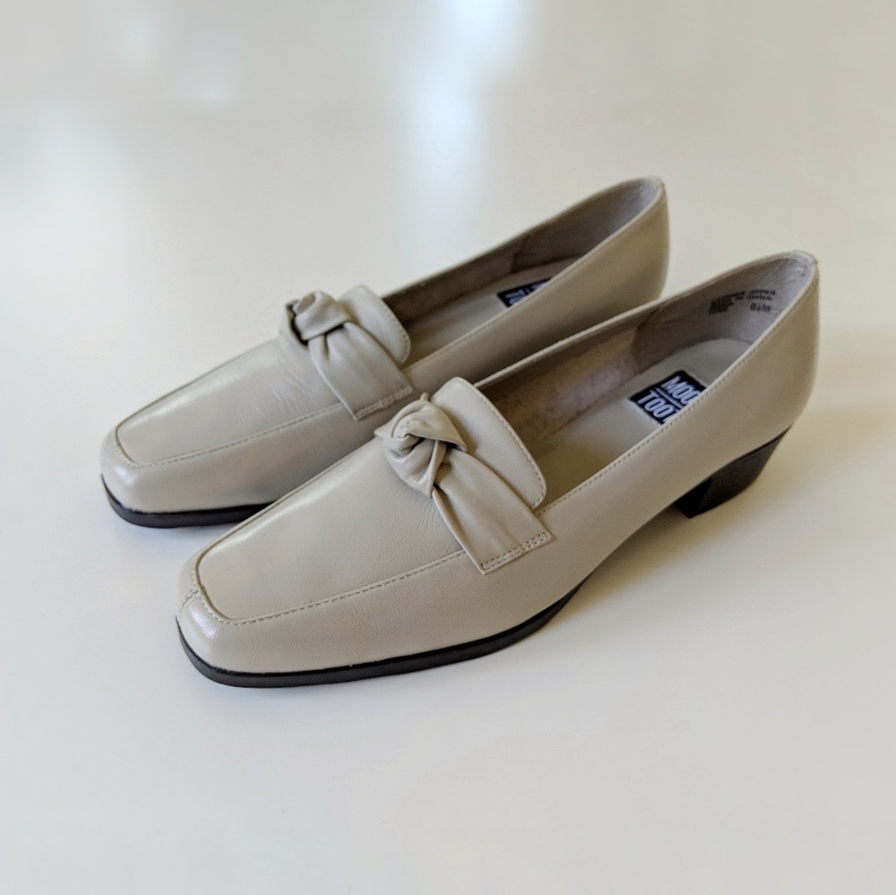 Off-white Leather Loafers